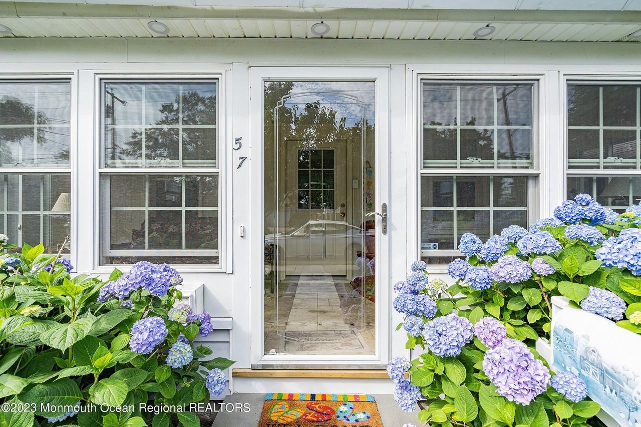 57 Ocean Avenue - Photo 4 of 26