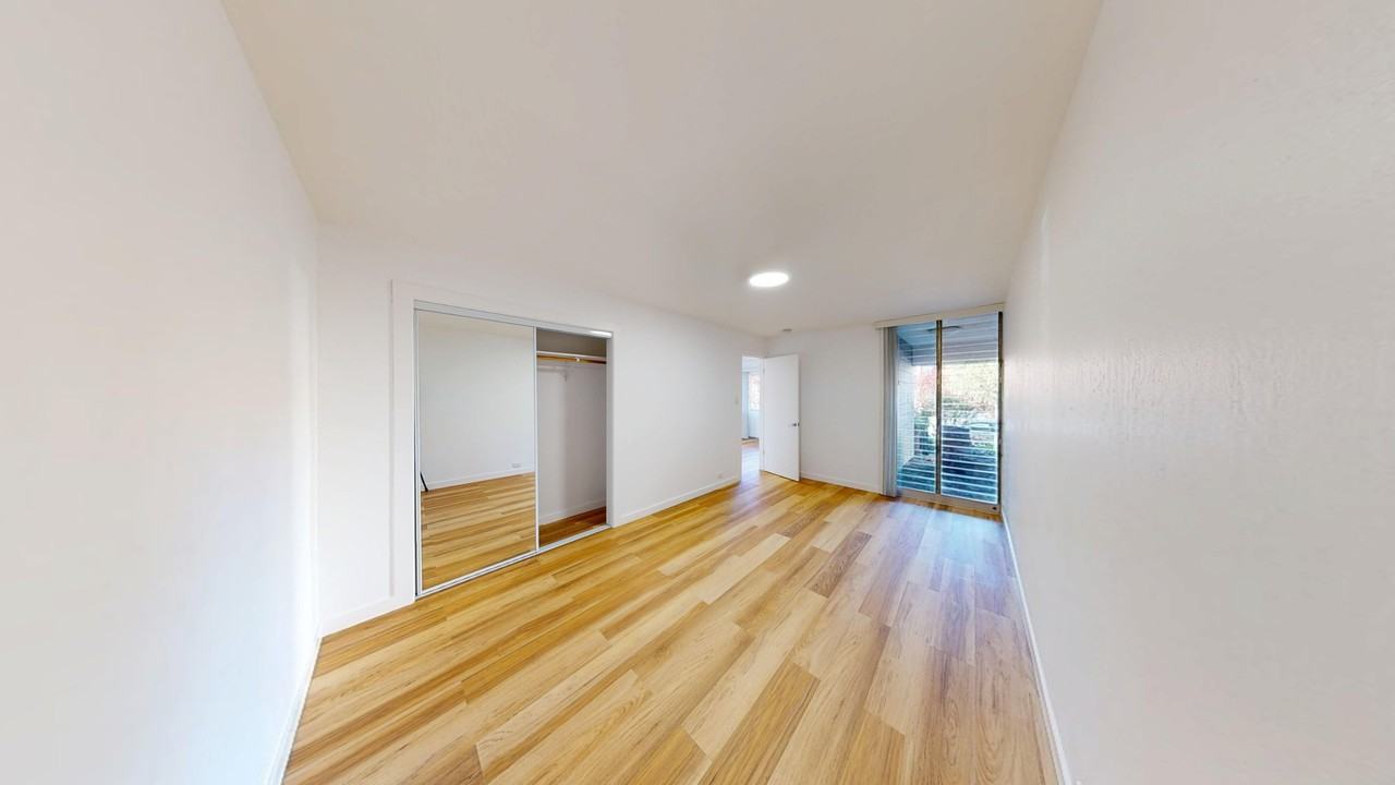 2627 Hillegass Avenue - Photo 4 of 50