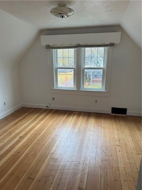 196 4th St - Photo 7 of 10