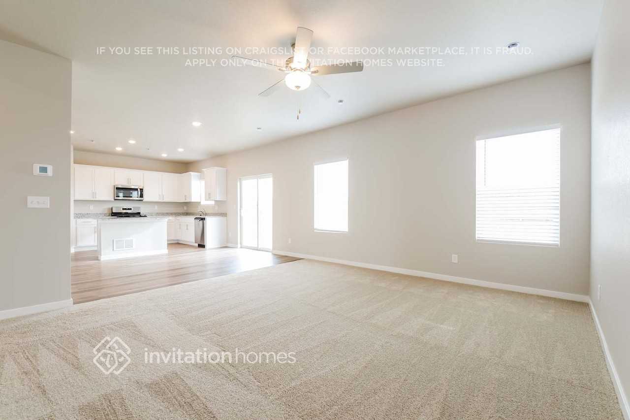 2244 Alyssa Street - Photo 4 of 18