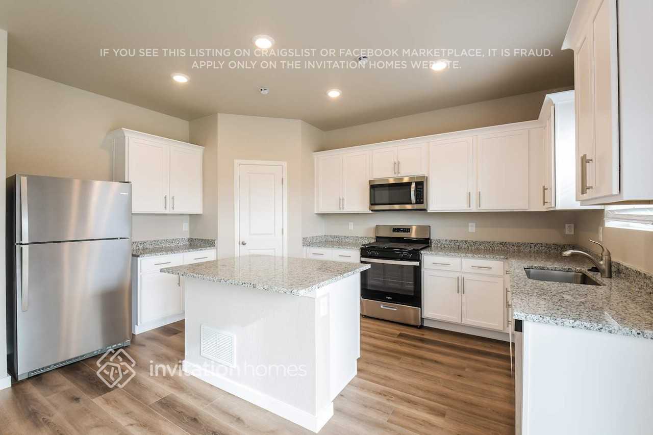 2244 Alyssa Street - Photo 7 of 18