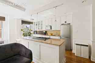 433 West 34th Street #5J - Photo 1 of 1