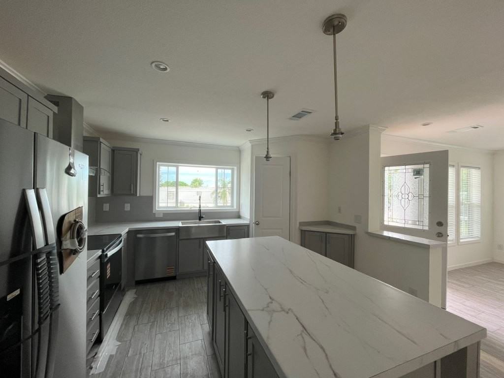 24 Eland Dr #0024 - Photo 4 of 21