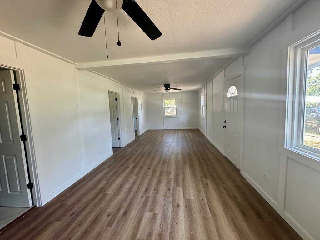 496 Avenue a - Photo 5 of 21