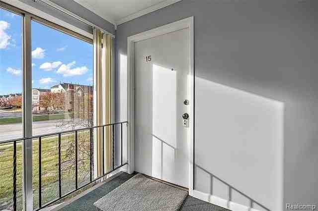 2859 E Maple Rd #15 - Photo 2 of 18