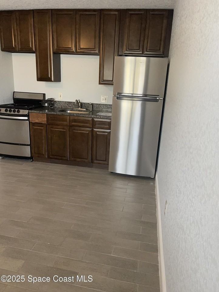 6100 Ridgewood Ave Apt 6 #6 - Photo 4 of 15