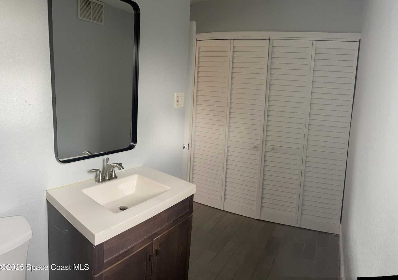 6100 Ridgewood Ave Apt 6 #6 - Photo 5 of 15