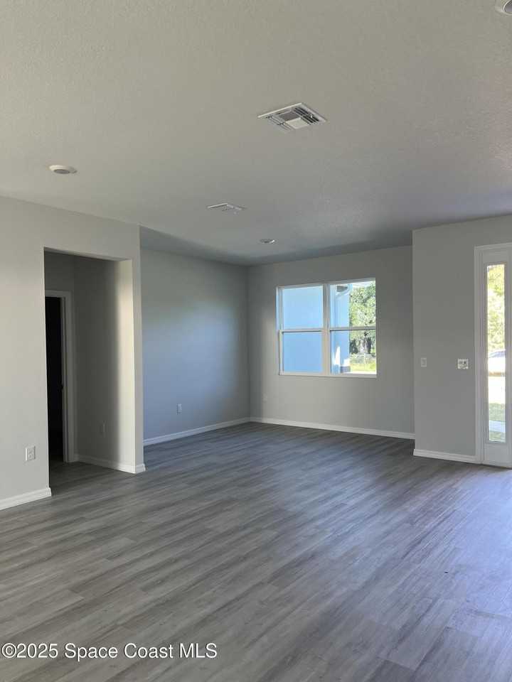 542 Lambright Street Southwest - Photo 2 of 17