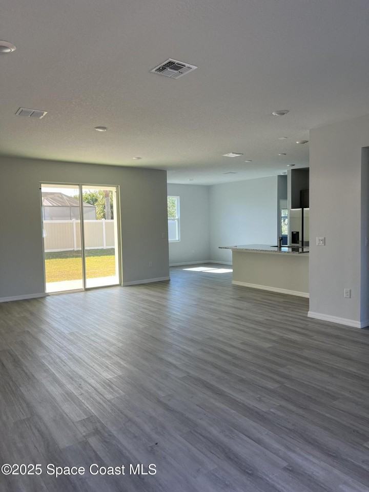 542 Lambright Street Southwest - Photo 3 of 17