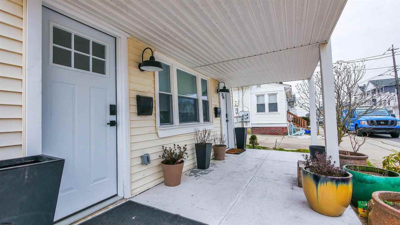 106 N Portland Ave - Photo 2 of 17