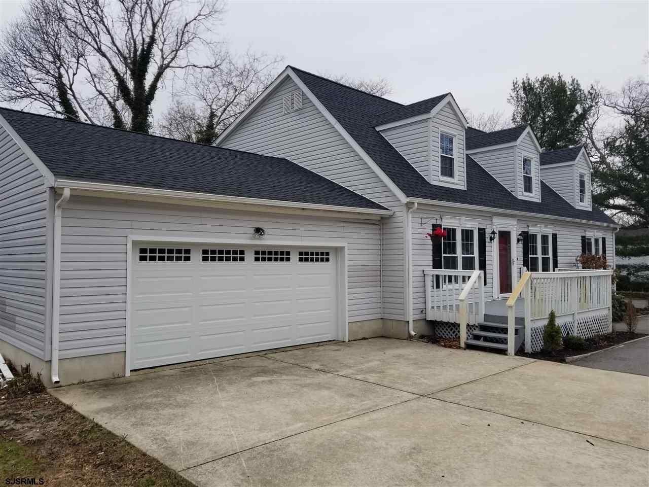 161 E Wyoming Ave - Photo 2 of 18