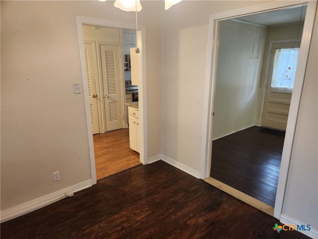 2312 N 13th St - Photo 4 of 14