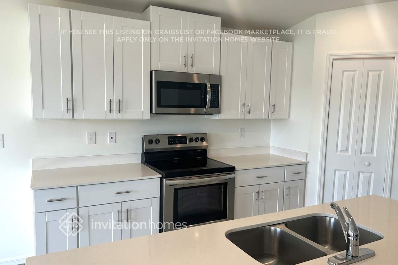 4319 Palatina Way - Photo 4 of 28