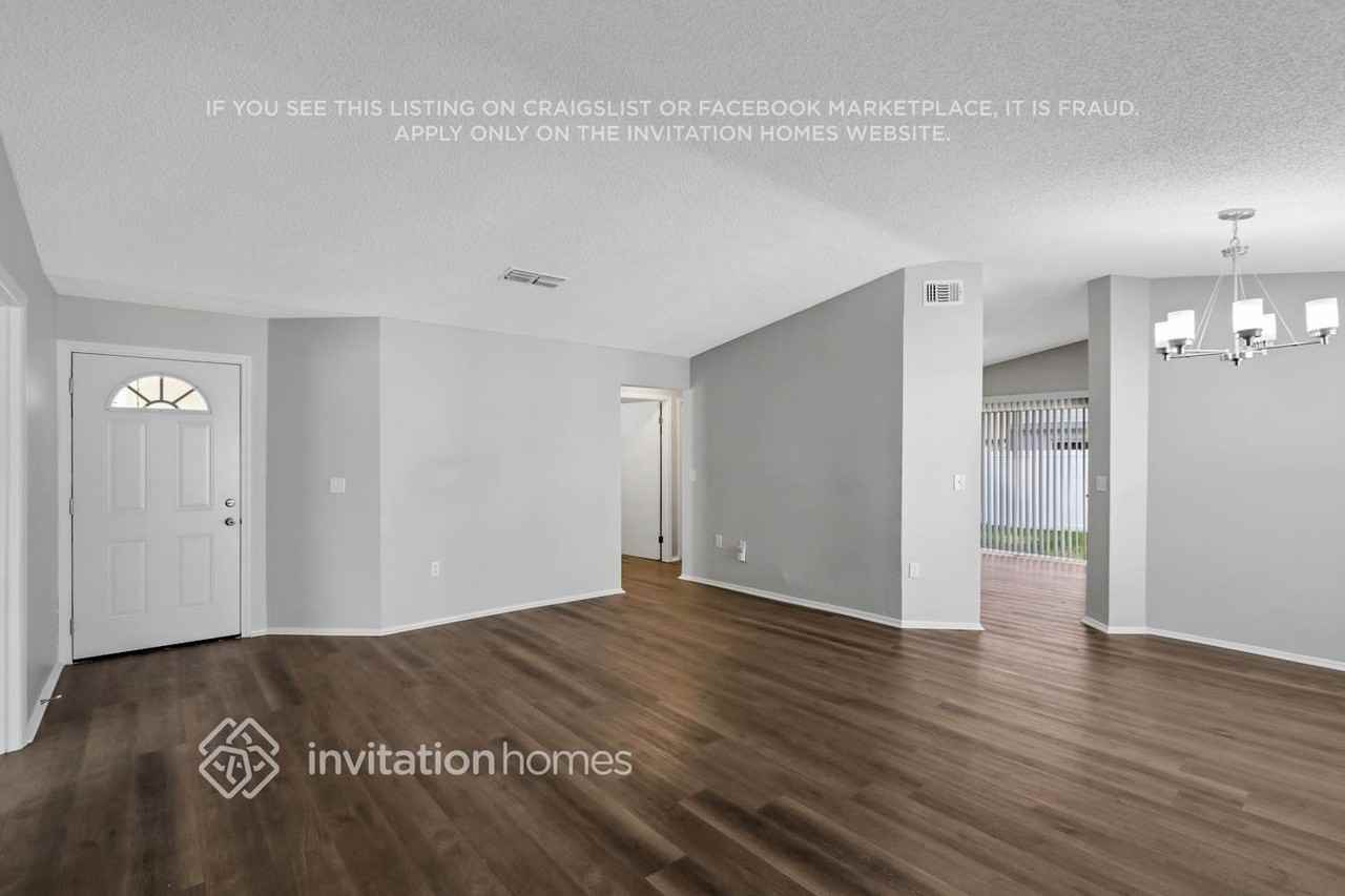 7607 Gulf Court - Photo 3 of 28