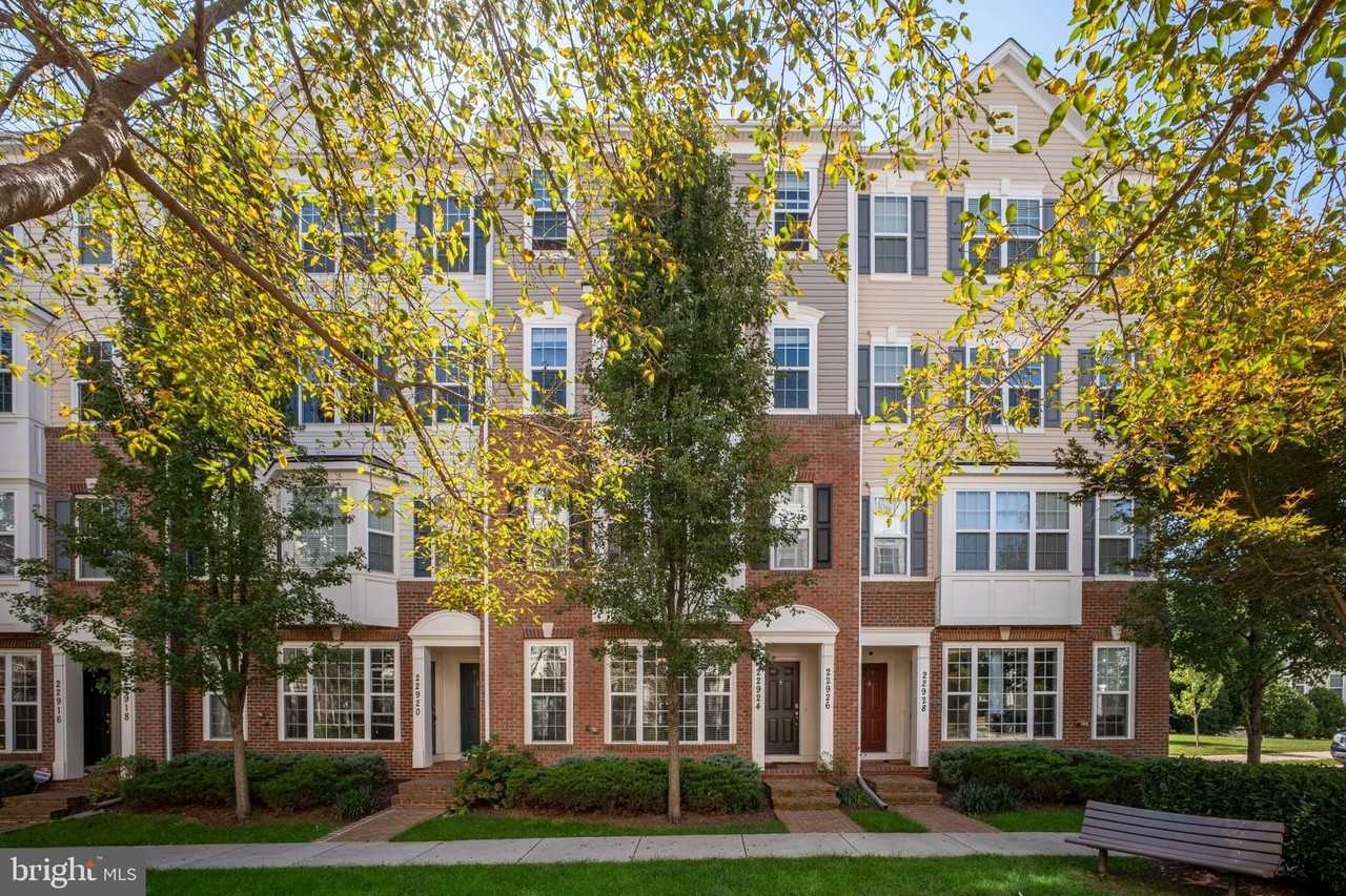 22926 Spicebush Dr Unit 1632 #1632 - Photo 2 of 35