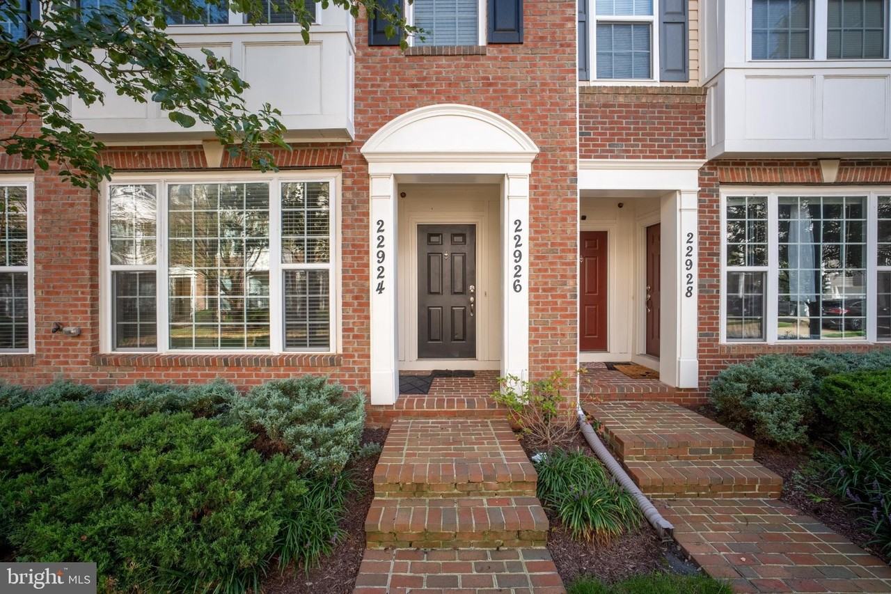 22926 Spicebush Dr Unit 1632 #1632 - Photo 4 of 35