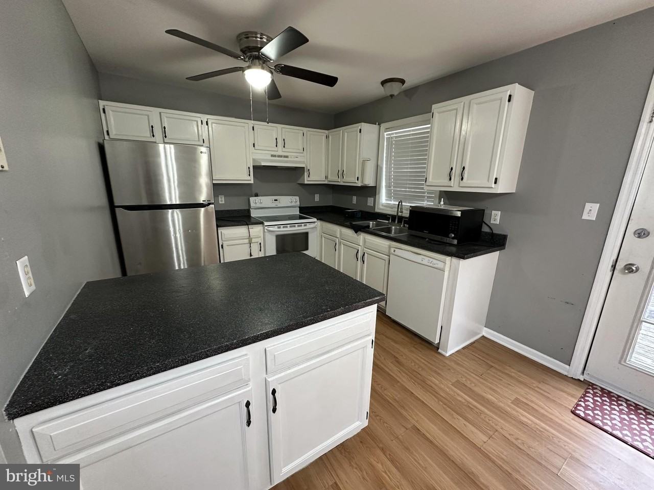 2314 Morris Drive - Photo 7 of 14