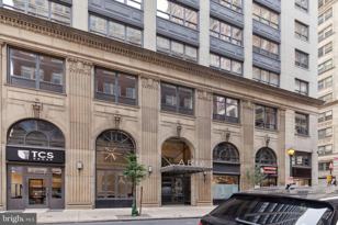 1425 Locust St Unit 4F  