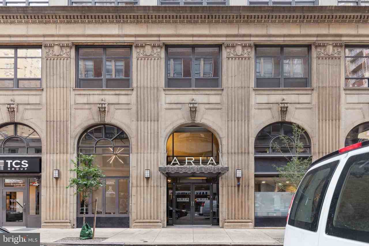 1425 Locust St Unit 5f #5F - Photo 2 of 40