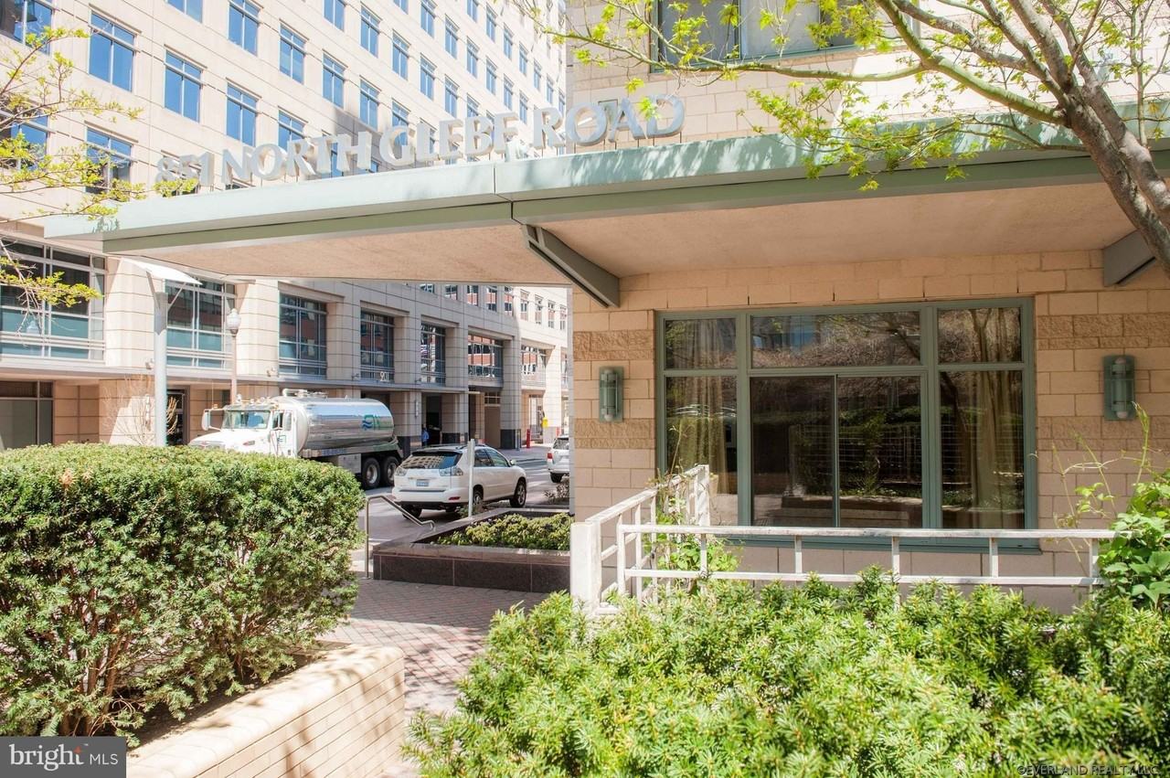 851 North Glebe Road #510 - Photo 3 of 30