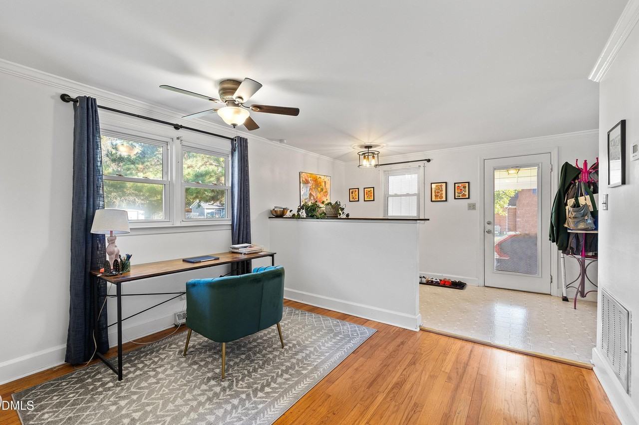 116 Compton St - Photo 7 of 19