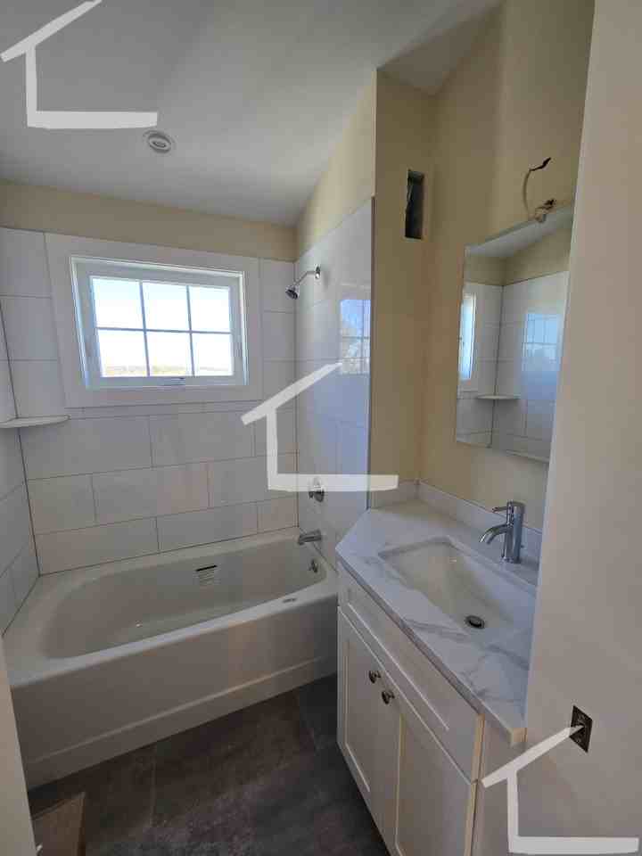 3A Glenley Ter #2 - Photo 3 of 12