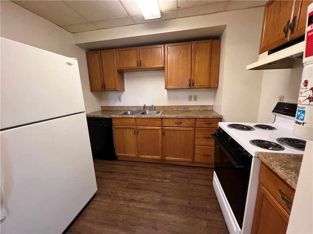 813 6th Ave #3 - Photo 6 of 14