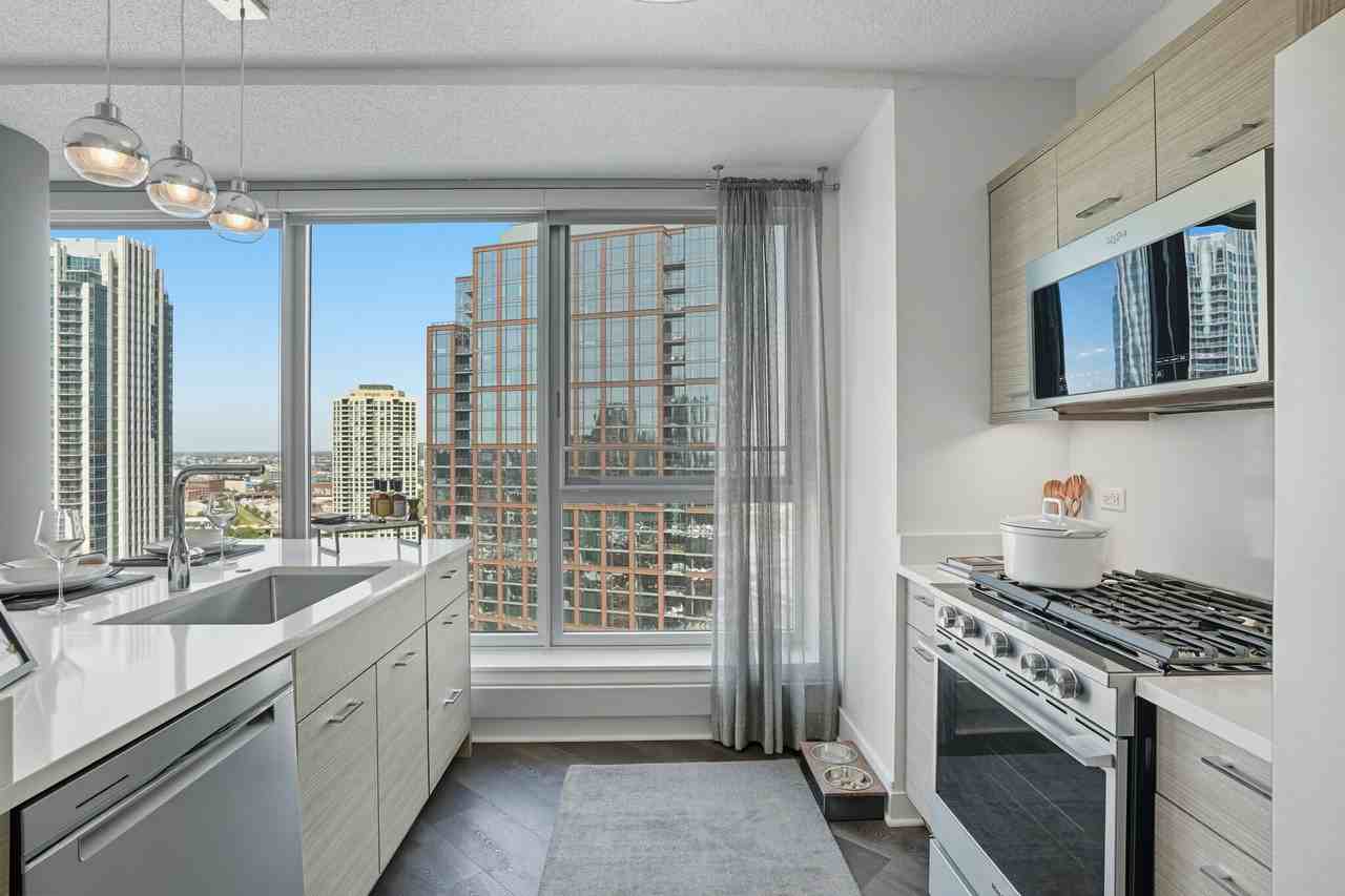 300 N Canal St #1-1 - Photo 2 of 29
