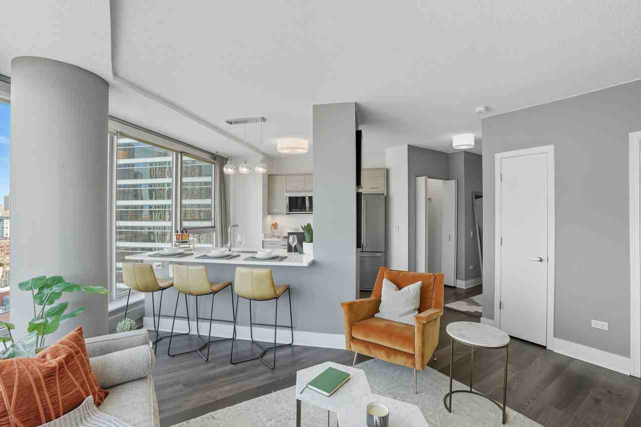 300 N Canal St #1-1 - Photo 3 of 29