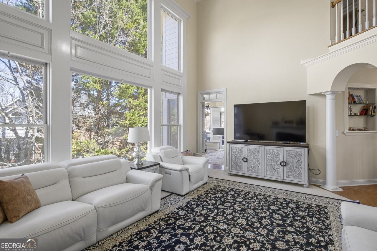 5685 Lake Manor Trac - Photo 2 of 24