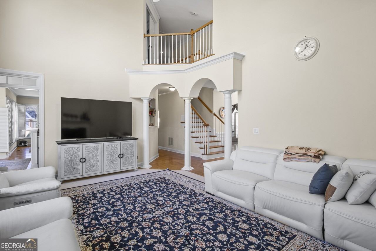 5685 Lake Manor Trac - Photo 4 of 24