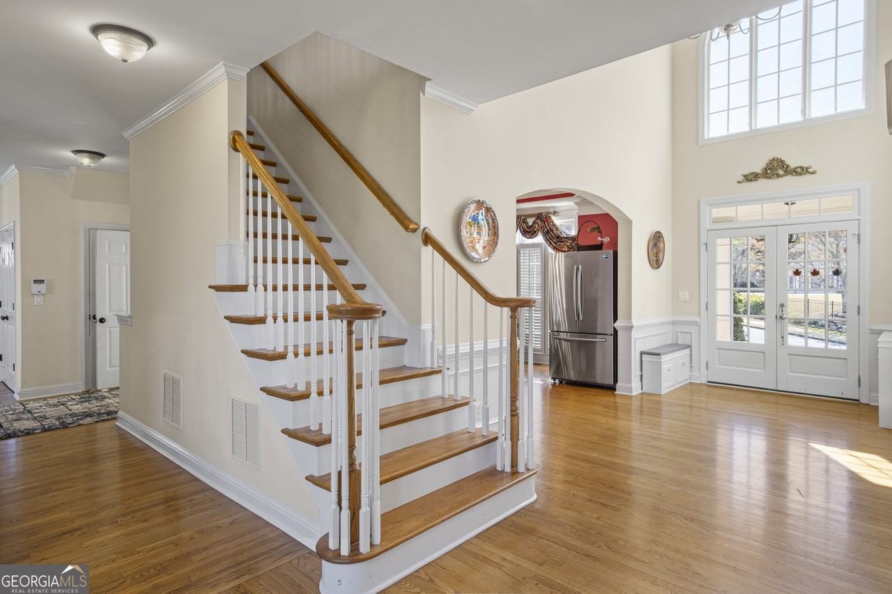 5685 Lake Manor Trac - Photo 5 of 24