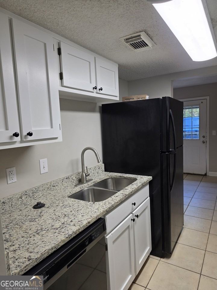 728 Morningside Ln - Photo 5 of 14