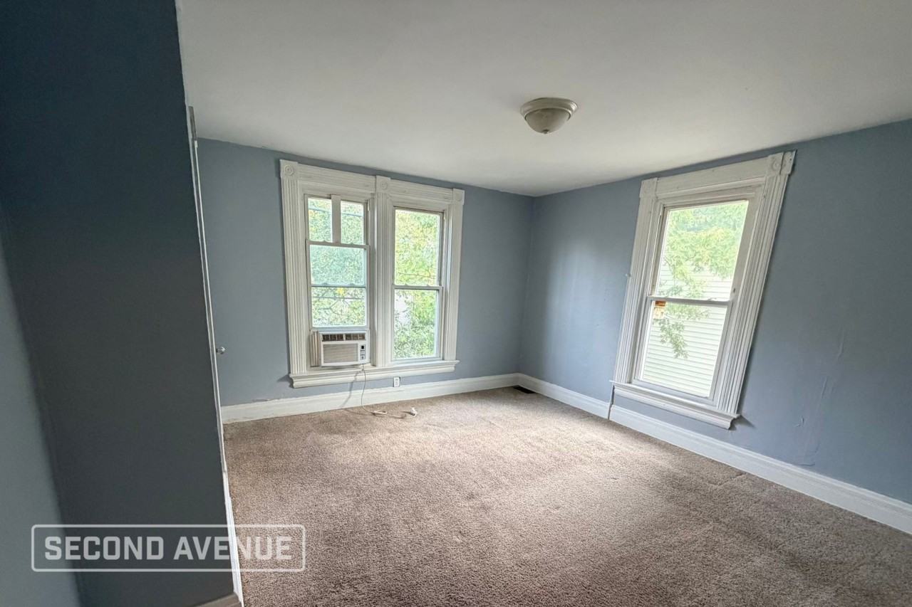 417 Franklin St - Photo 6 of 11