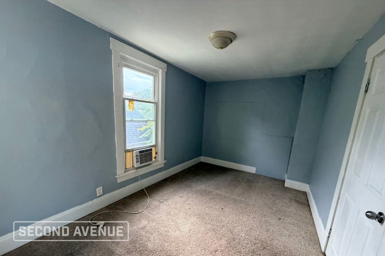 417 Franklin St - Photo 7 of 11