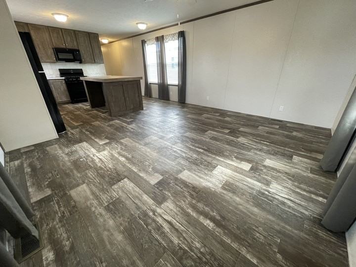 16220 Frontenac Ave #163 - Photo 5 of 25