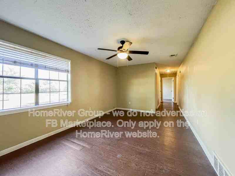 7818 West Navy Circle - Photo 5 of 20