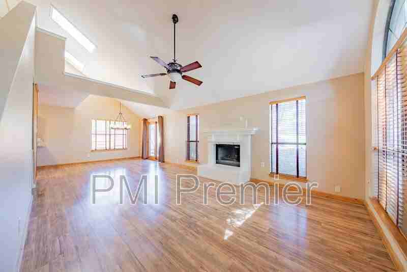 471 Caviness Drive - Photo 2 of 39