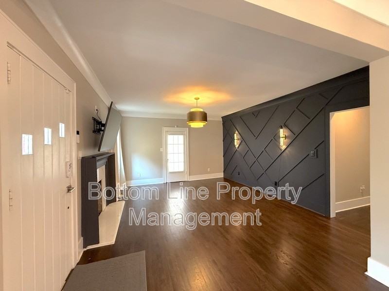 621 S Summit Ave - Photo 5 of 25