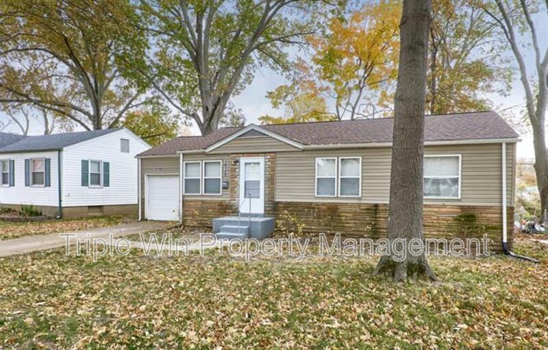 10128 Ashbrook Drive - Photo 3 of 39