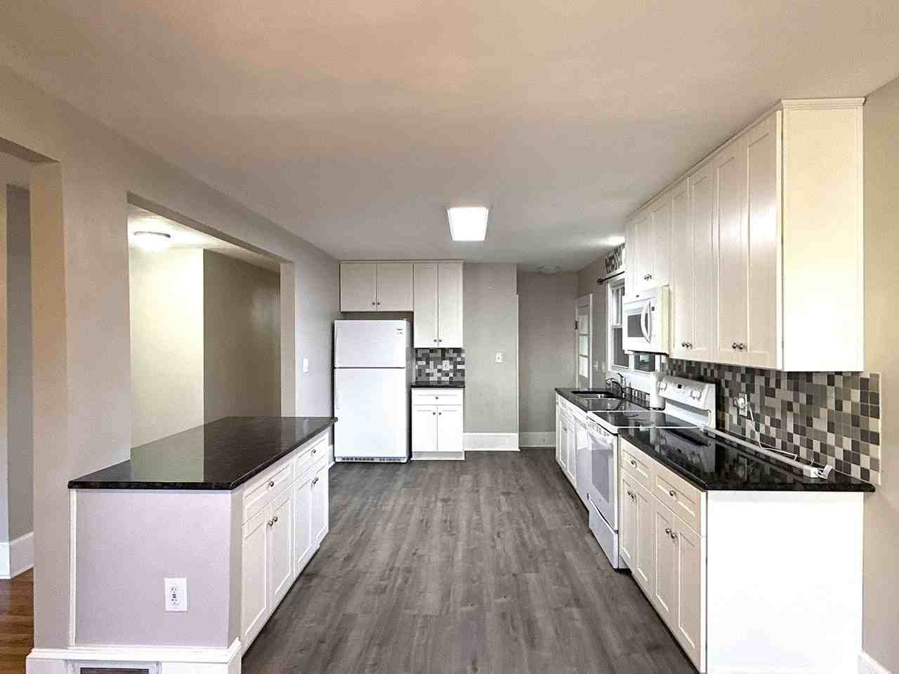 2023 Robin Road - Photo 4 of 18