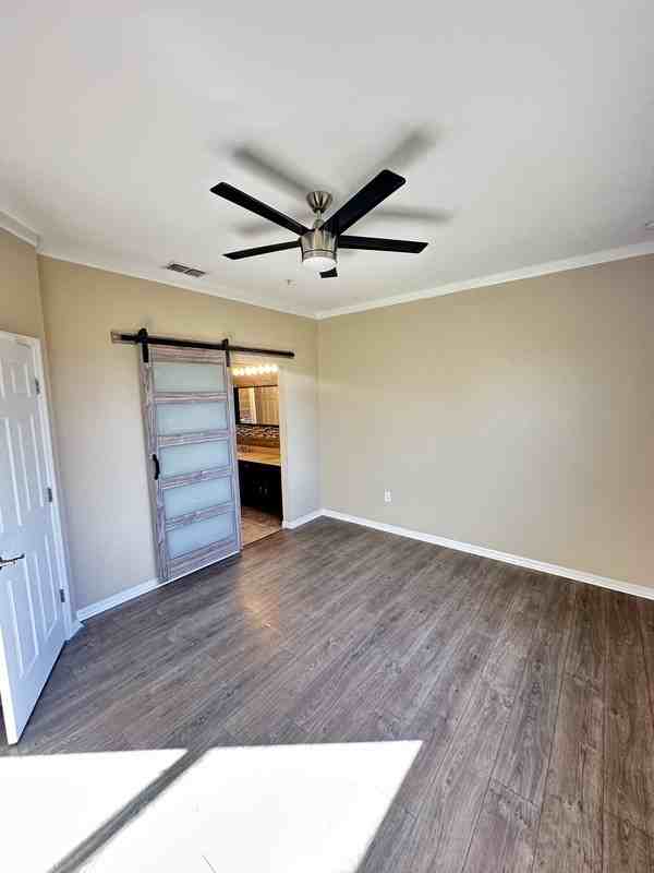 2412 Seven Oaks Dr - Photo 5 of 14