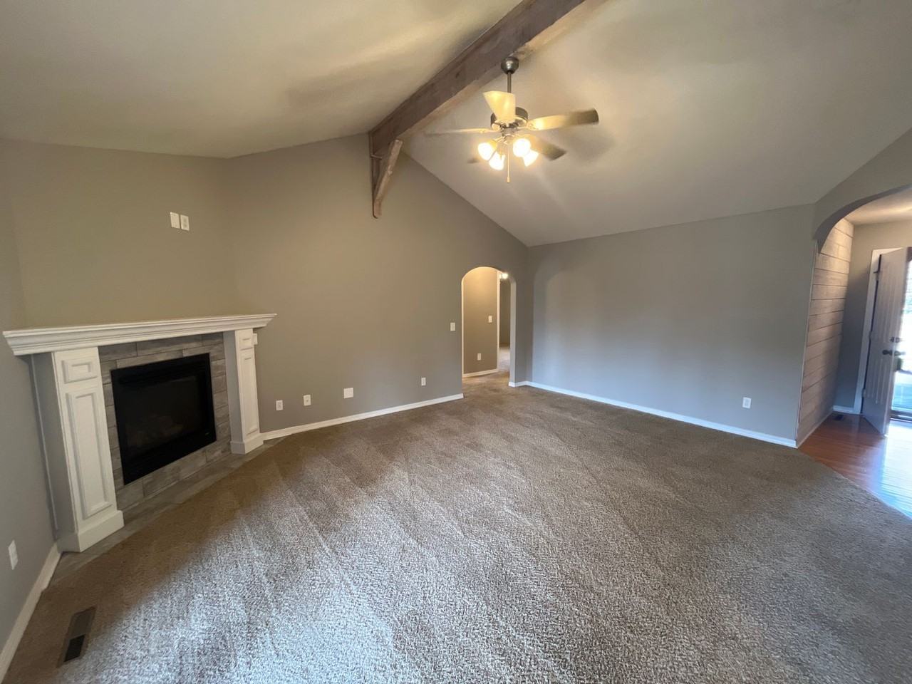 5733 S Lexington Ave - Photo 2 of 23