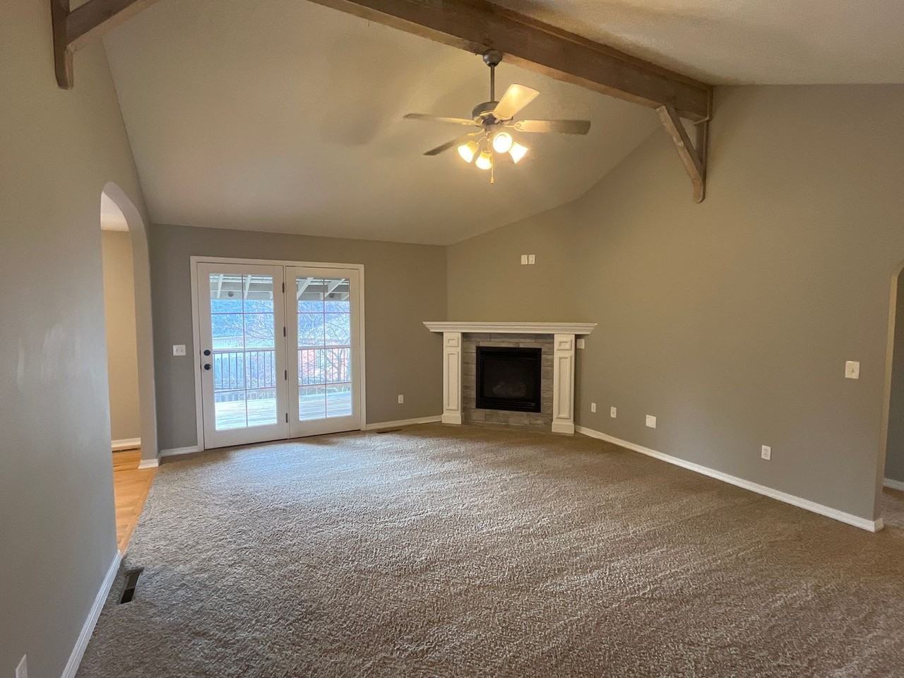 5733 S Lexington Ave - Photo 3 of 23