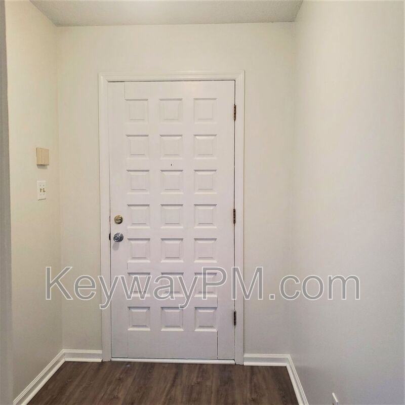 4441 Shadowmoor Dr - Photo 5 of 17