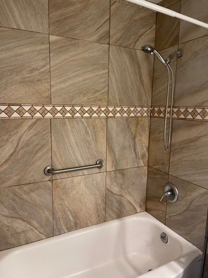 113 Vanderbilt Dr - Photo 2 of 19