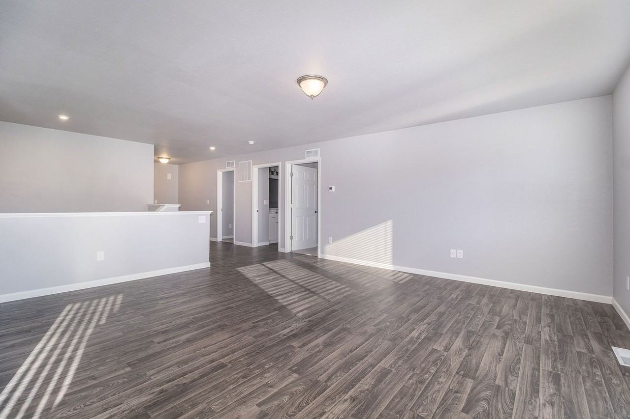526 Aldrich St - Photo 7 of 20