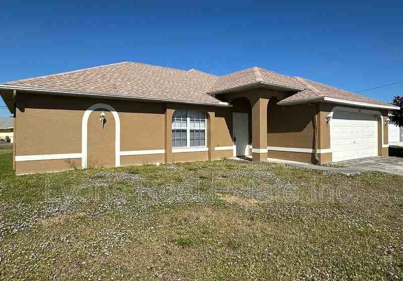 1405 Southwest 10th Street - Photo 2 of 27