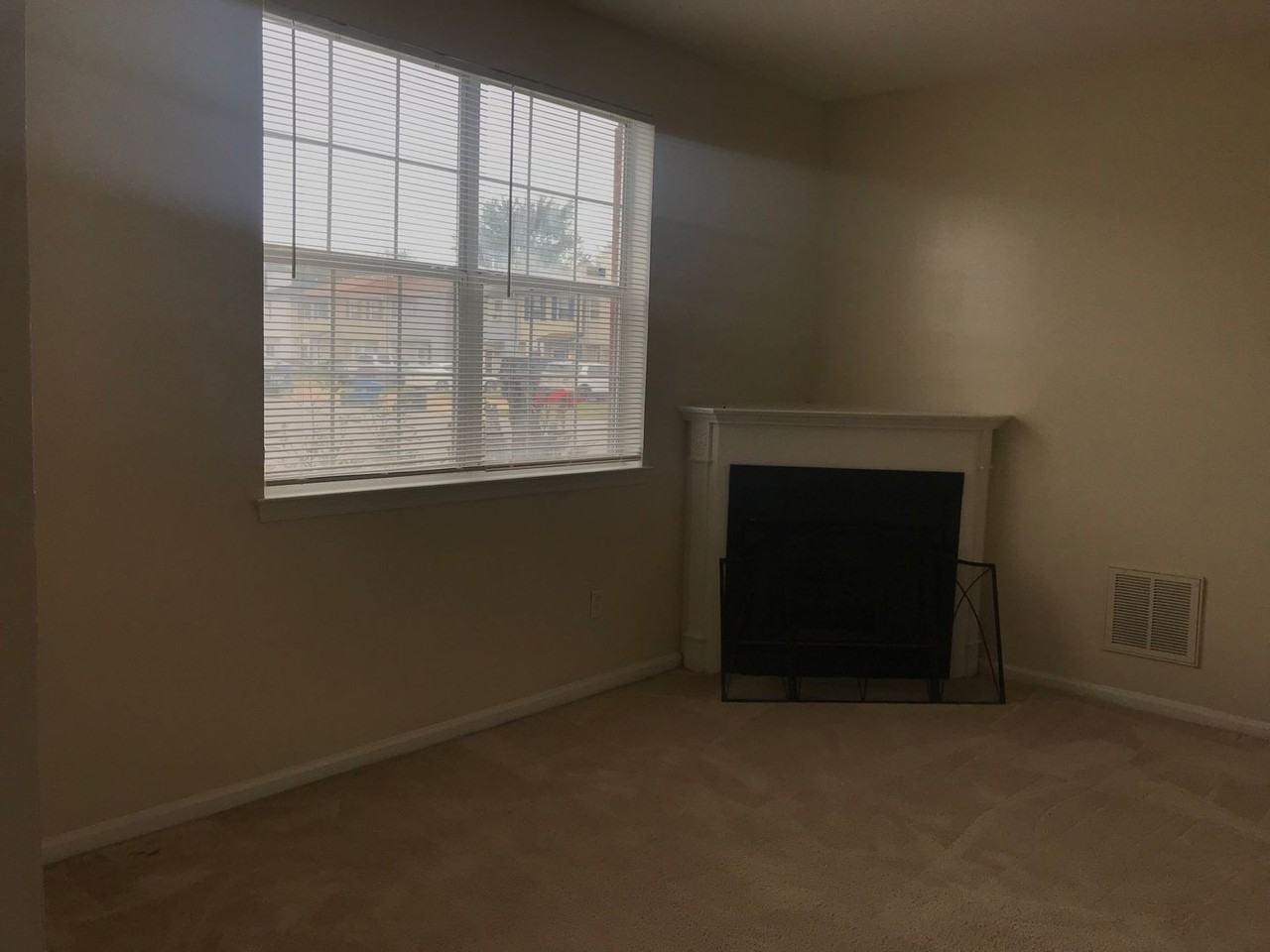 837 Old Clubhouse Rd - Photo 2 of 20