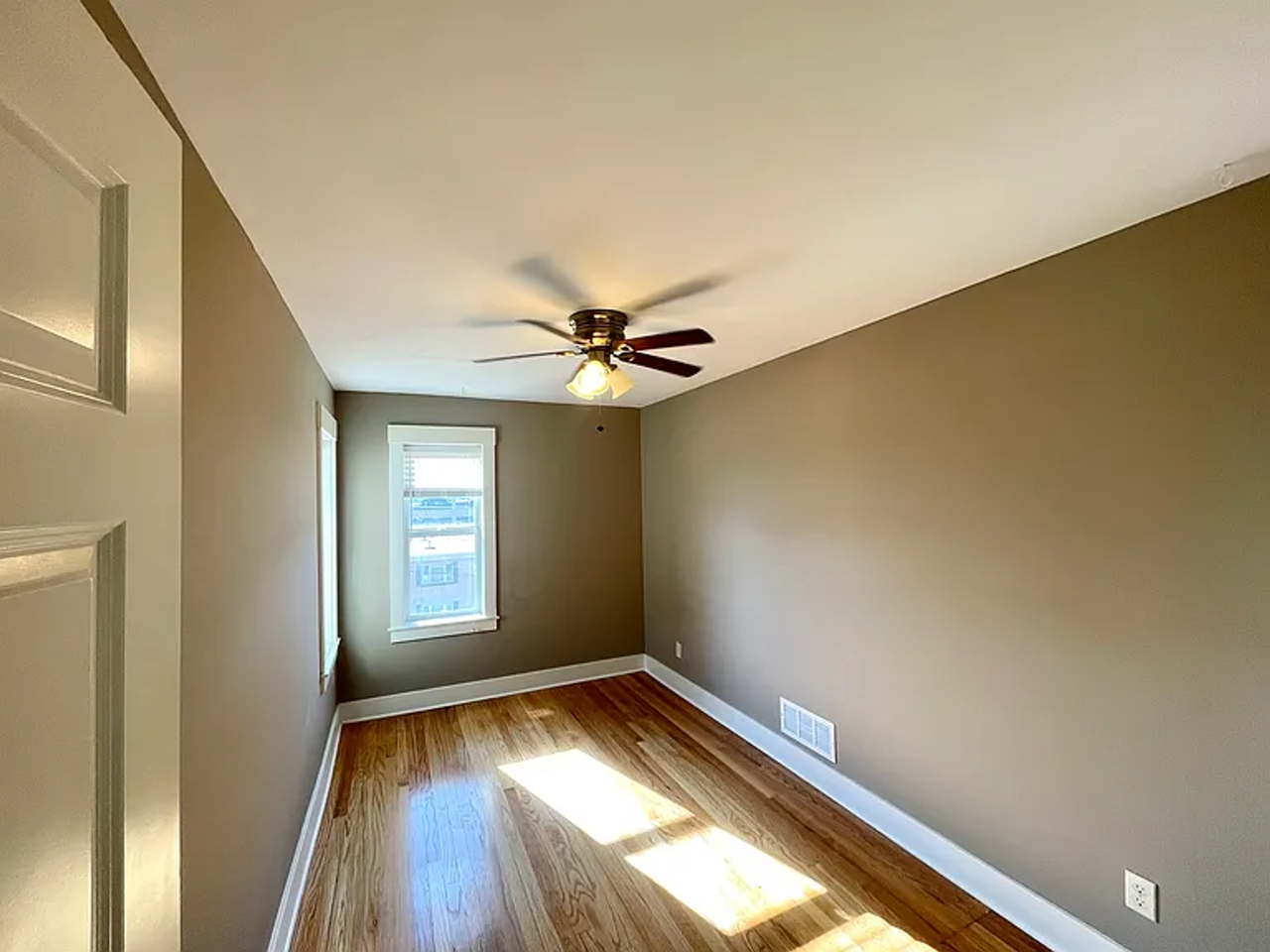 414 South 40th Street - Photo 3 of 12